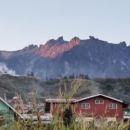 Strawberry Rest House Mesilou Kundasang Ngoại thất bức ảnh