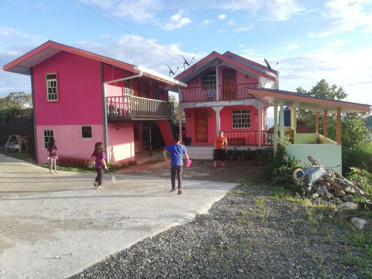 Strawberry Rest House Mesilou Kundasang Ngoại thất bức ảnh