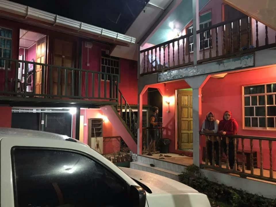Strawberry Rest House Mesilou Kundasang Ngoại thất bức ảnh