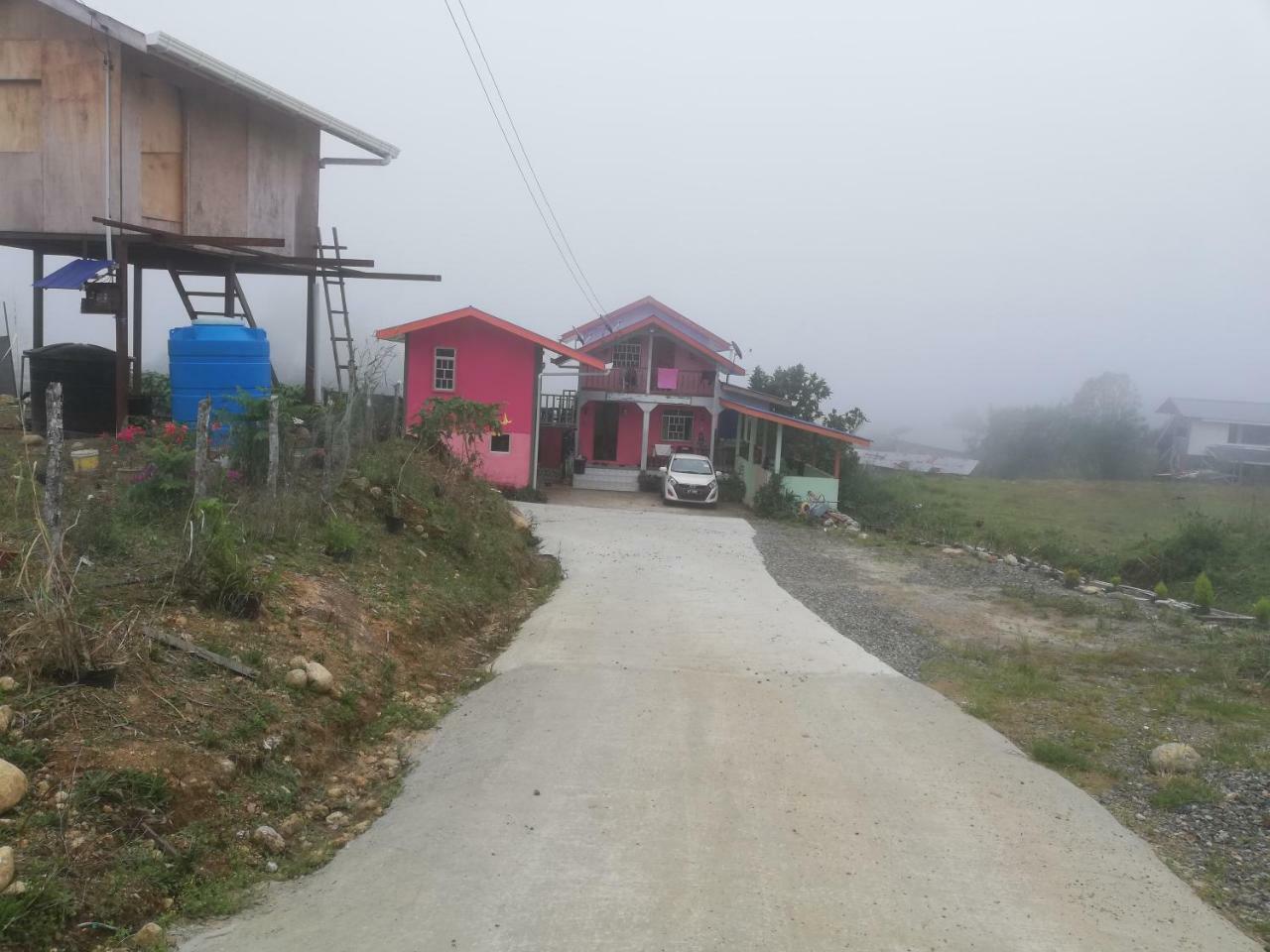 Strawberry Rest House Mesilou Kundasang Ngoại thất bức ảnh